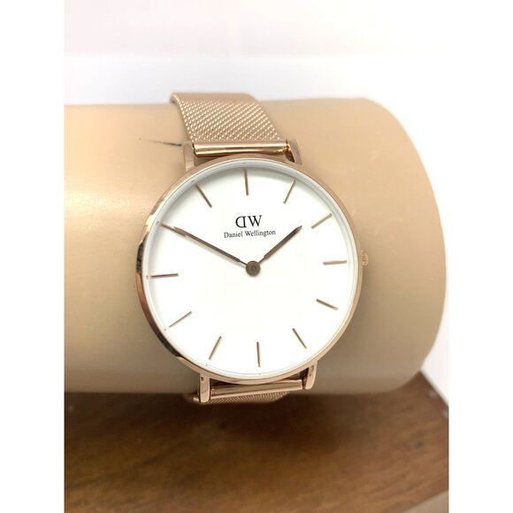 Daniel Wellington Women's Watch DW00100163 White Dial 32mm Rose Gold Mesh Strap - Picture 11 of 14